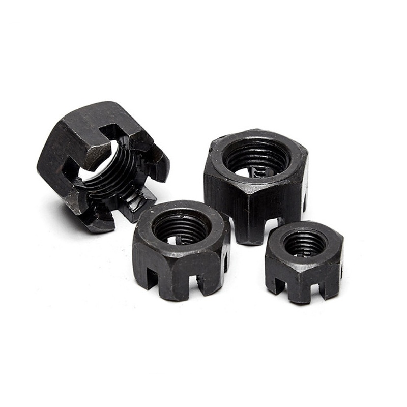 Шестигранна гайка з шліцом